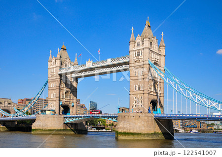 ロンドン中心部のとても美しい風景 122541007