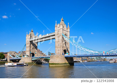 ロンドン中心部のとても美しい風景 122541008