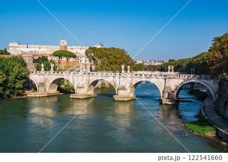 ヨーロッパのバチカン市国とイタリアのローマの景色 122541660