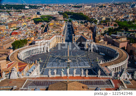 イタリアのローマの風景とバチカン市国の街並み 122542346