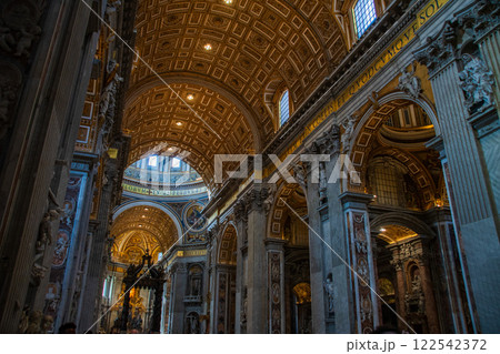 イタリアのローマの風景とバチカン市国の街並み 122542372