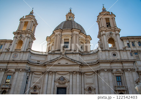 イタリアのローマの風景とバチカン市国の街並み イタリアのローマの風景とバチカン市国の街並み 122542403