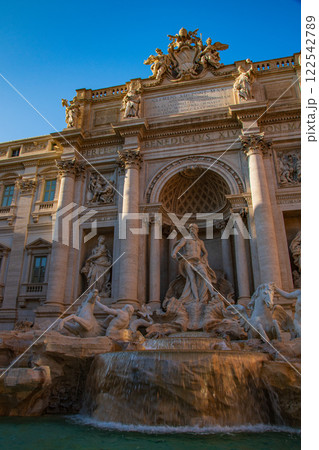 イタリアのローマでの旅行風景 122542789