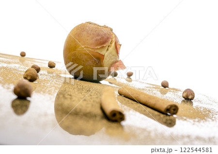 Baked apple 122544581