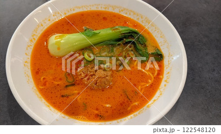 担々麺 122548120