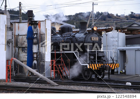 機関庫で休む大井川鉄道C10-8号機(旧ラサ工業仕様特別装飾)_2025/1/12撮影 機関庫で休む大井川鉄道C10-8号機(旧ラサ工業仕様特別装飾)_2025/1/12撮影 122548894
