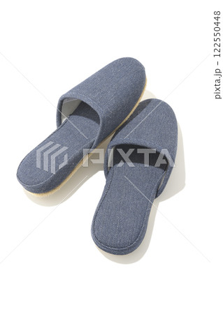 スリッパを白背景で撮影 122550448