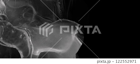 黒のシックな高級感あるコスメやファッション雑誌などで使える女性向けアブストラクト背景壁紙 122552971