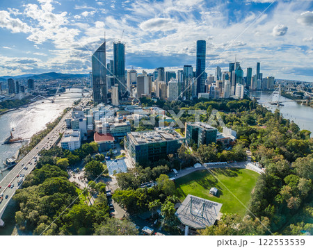 Aerial view of campus of Queensland University of Technology and Brisbane CBD in Australia 122553539