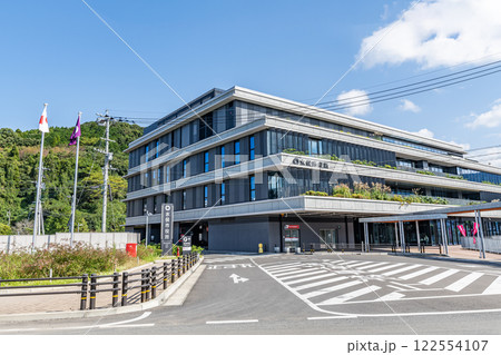 熊本県水俣市 快晴の水俣市役所 熊本県水俣市 快晴の水俣市役所 122554107