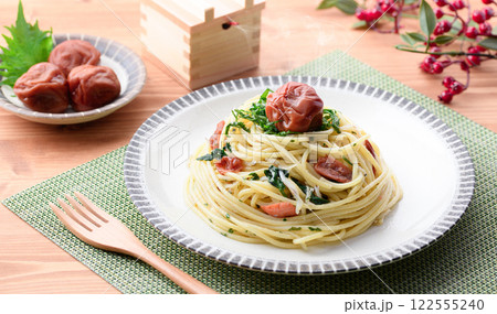 梅干しとしらすの和風パスタ 122555240