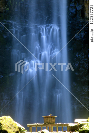 玉簾の滝・たますだれのたき（山形県・酒田市） 122557725