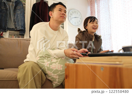 Gaming with Friend Gaming with Friend 122558480