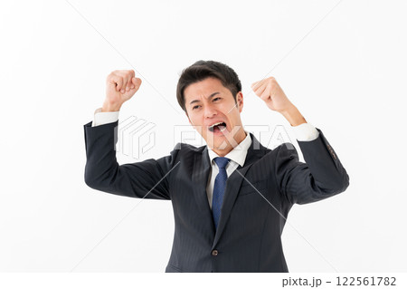 ビジネスマン　怒る　罵倒 122561782