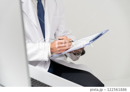 医療 対面 問診 医療 対面 問診 122561886