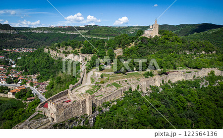 Tsaravets stunning fortress in Veliko Tarnovo Bulgaria in a sunny day 122564136