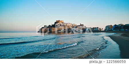 Beachside view of Castle of Papa Luna in Peniscola. Spain Beachside view of Castle of Papa Luna in Peniscola. Spain 122566050