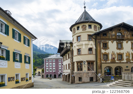 Downtown of Berchtesgaden, famous historic town in Nationalpark Berchtesgadener Land, Upper Bavaria, Germany 122568706