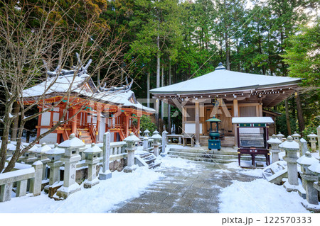 冬の呑山観音寺 福岡県篠栗町 冬の呑山観音寺 福岡県篠栗町 122570333