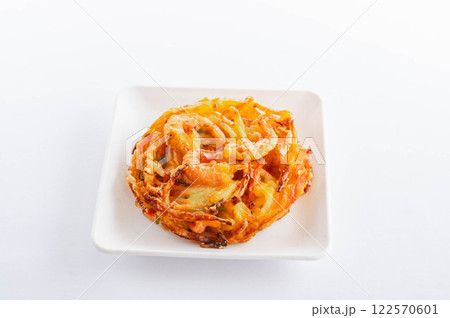 リベイクしたエビ入りかき揚げ 122570601