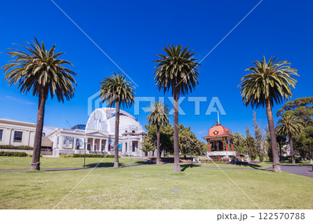 Johnstone Park in Geelong CBD Australia 122570788