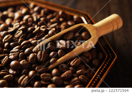 コーヒー豆 122571504