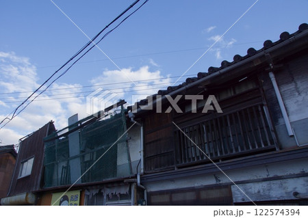 玉島の町並み 通町商店街 岡山県倉敷市 玉島の町並み 通町商店街 岡山県倉敷市 122574394