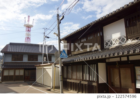 玉島の町並み 通町商店街 岡山県倉敷市 玉島の町並み 通町商店街 岡山県倉敷市 122574596