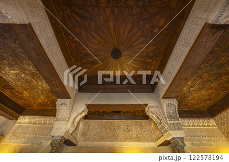 Arabic interiors of Nasrid Palace, Alhambra palace comple, Generalife and Albayzin (Generalife y Albaicin de Granada), UNESCO site, Granada, Andalusia, Spain Arabic interiors of Nasrid Palace, Alhambra palace comple, Generalife and Albayzin (Generalife y Albaicin de Granada), UNESCO site, Granada, Andalusia, Spain 122578194