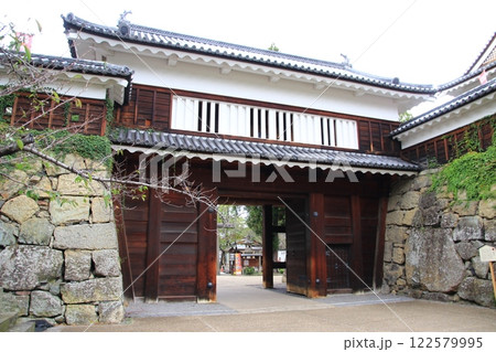 上田城本丸の東虎口櫓門 上田城本丸の東虎口櫓門 122579995