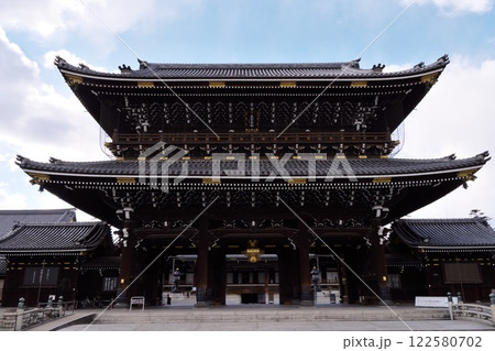 東本願寺御影堂門(京都市) 東本願寺御影堂門(京都市) 122580702