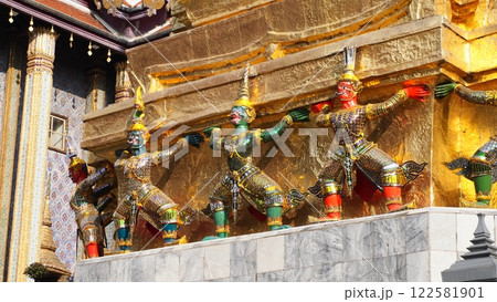 ワット プラケオ 守護神 ワット プラケオ 守護神 122581901