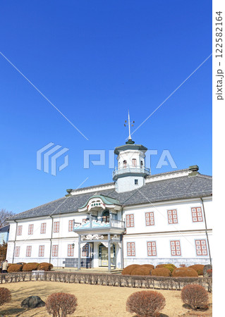 国宝 旧開智学校校舎 (耐震対策工事等終了後) 122582164