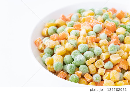 冷凍のミックスベジタブルのクローズアップ 122582981