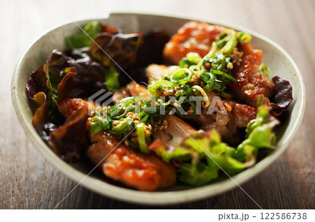 油淋鶏のサラダ仕立て 122586738