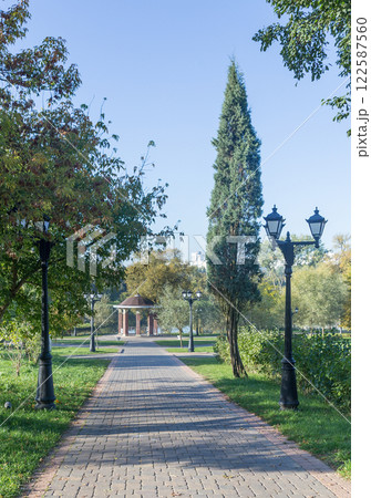 Walkway in the park in the summer 122587560