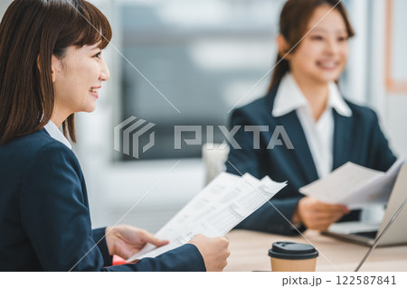 ビジネスパーソン ビジネスパーソン 122587841