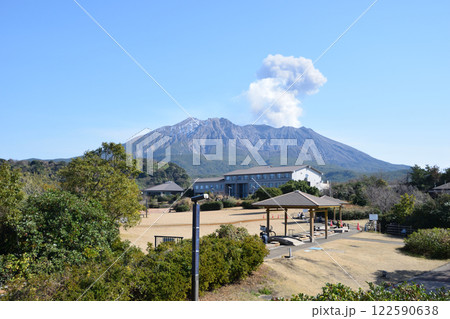 桜島の噴煙 122590638