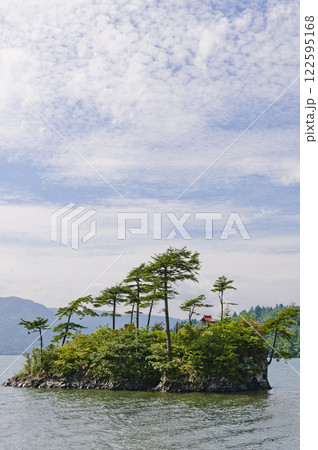 十和田湖 恵比須島 十和田湖 恵比須島 122595168