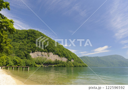 十和田湖畔　桟橋のある風景 122596592