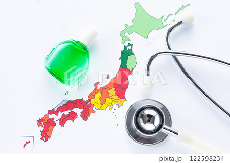 日本列島の花粉飛散状況と聴診器と目薬 122598234