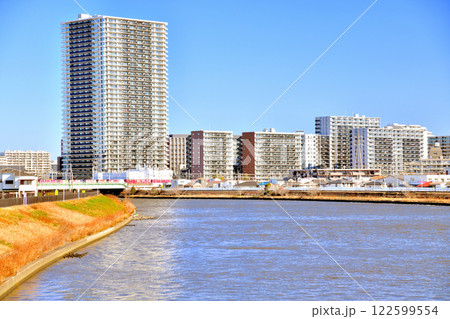 中川橋／中川よりシティテラス金町、金町駅方面を望む(東京都葛飾区)【2025.1】 122599554