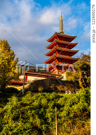 総本山　本福寺　五重塔【佐賀県三養基郡基山町】 122600279