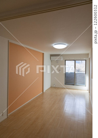 転出後の何もない部屋 転出後の何もない部屋 122600312