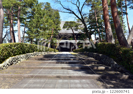 相国寺 参道の先にある法堂 相国寺 参道の先にある法堂 122600741