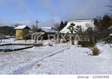 雪景色の古民家　京都府綾部市 122602608