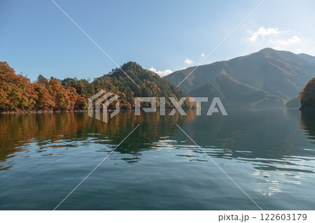 奥多摩紅葉 家族旅行 日帰り旅行 奥多摩紅葉 家族旅行 日帰り旅行 122603179
