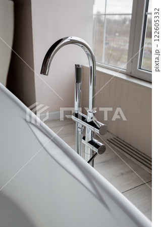 modern stainless faucet 122605332