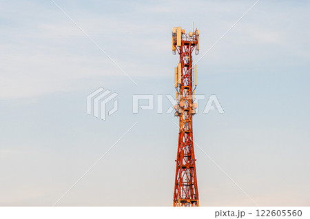 5G global network technology communication antenna tower for wireless high speed internet 5G global network technology communication antenna tower for wireless high speed internet 122605560