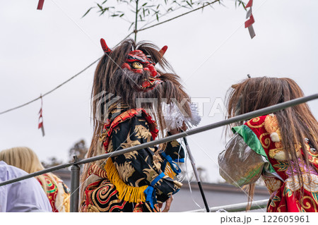 多賀大社の節分祭、鬼の舞〈滋賀県犬上郡〉 122605961